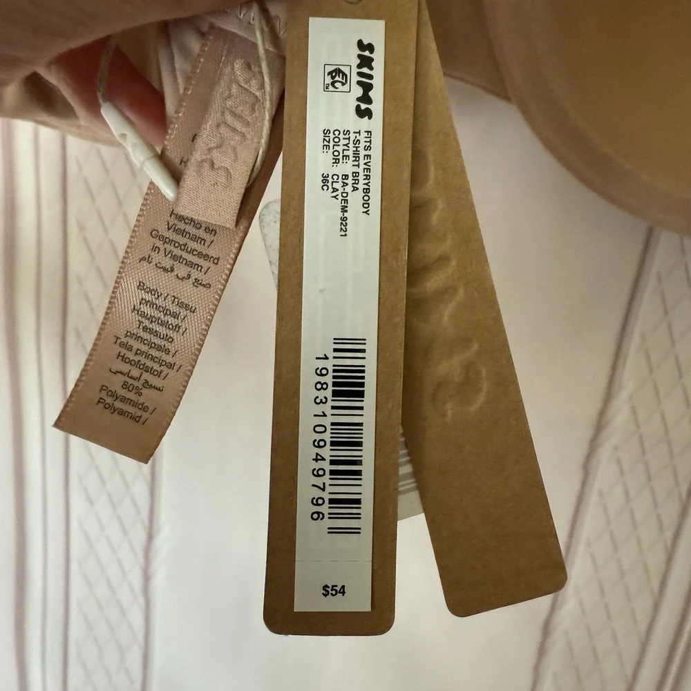 NWT SKIMS Fits Everybody T-Shirt Bra In Clay Size 36C $54